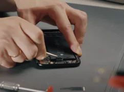 Замена аккумулятора в телефоне Apple