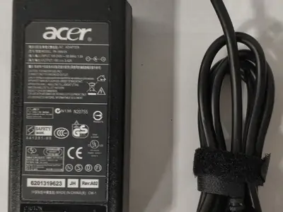 Блок питания 65W для ноутбука Acer adp-65vh b с сетевым кабелем
