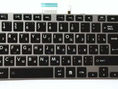 Клавиатура для ноутбука Toshiba Satellite C850D чёрная, с рамкой, с подсветкой