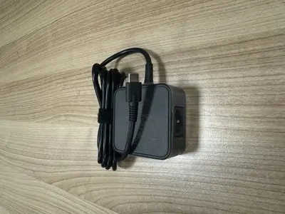 Блок питания 45W для ноутбука Toshiba tecra x40-d Premium с сетевым кабелем